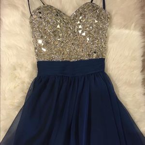 La femme dress size 2